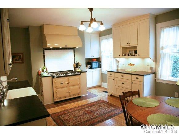 16 Cullowhee Street - Photo 8