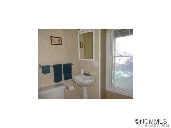 295 Richmond Rd - Photo 12