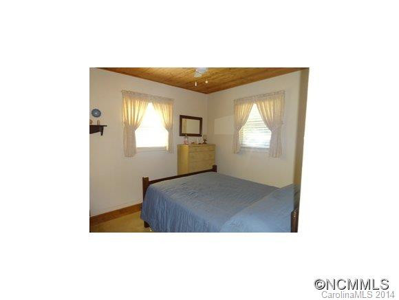 295 Richmond Rd - Photo 6