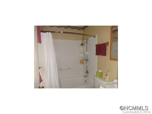 295 Richmond Rd - Photo 8