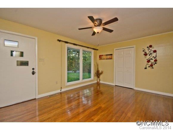 523 Rhododendron Ave - Photo 3