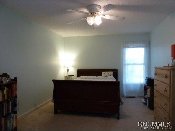 6 Holly Ridge Court - Photo 9