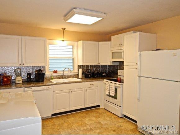 92 Hemlock Street - Photo 12
