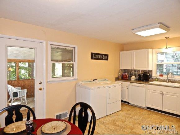 92 Hemlock Street - Photo 13
