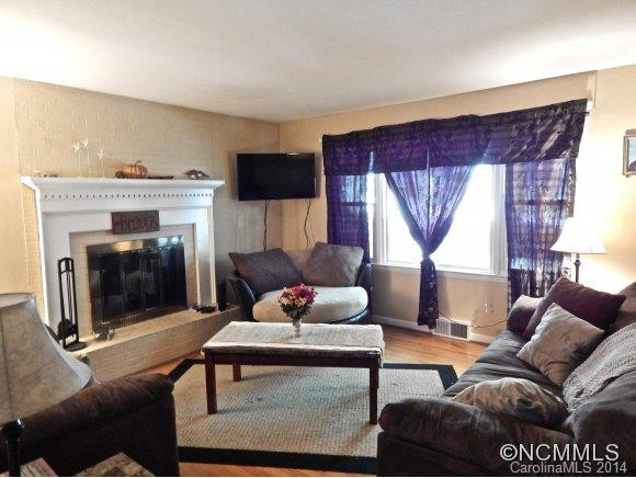 92 Hemlock Street - Photo 3