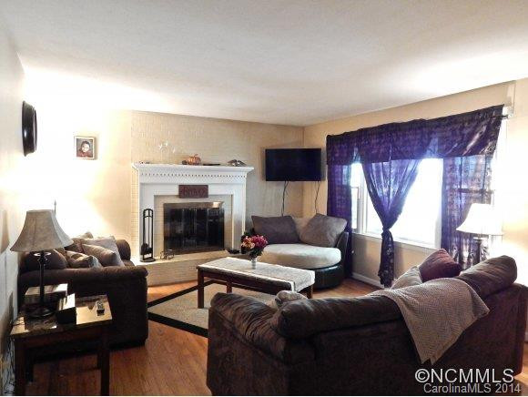92 Hemlock Street - Photo 4