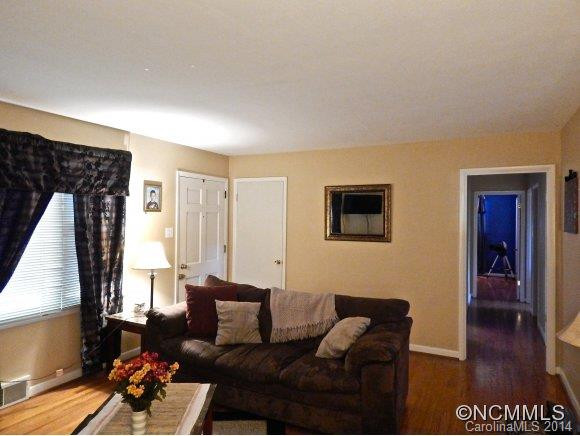 92 Hemlock Street - Photo 5