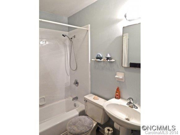92 Hemlock Street - Photo 7