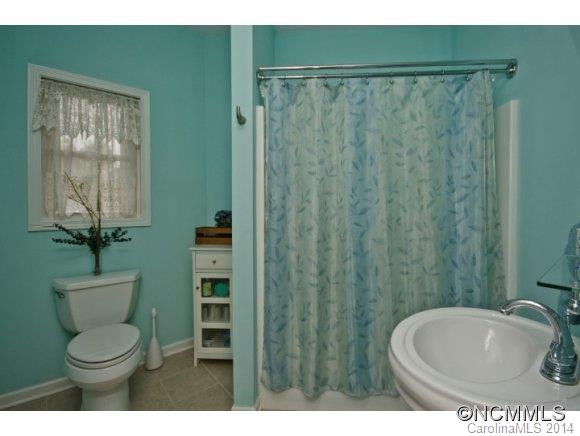 1023 Ashe Bridge Road - Photo 18