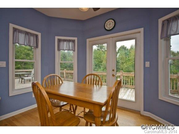 1023 Ashe Bridge Road - Photo 10