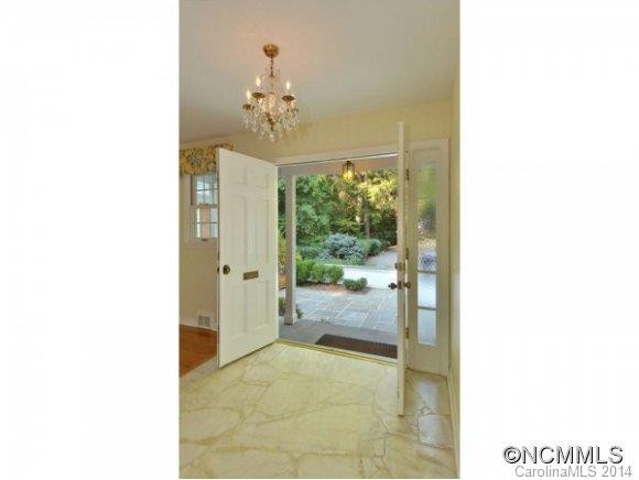 1 FRITH DRIVE - Photo 4