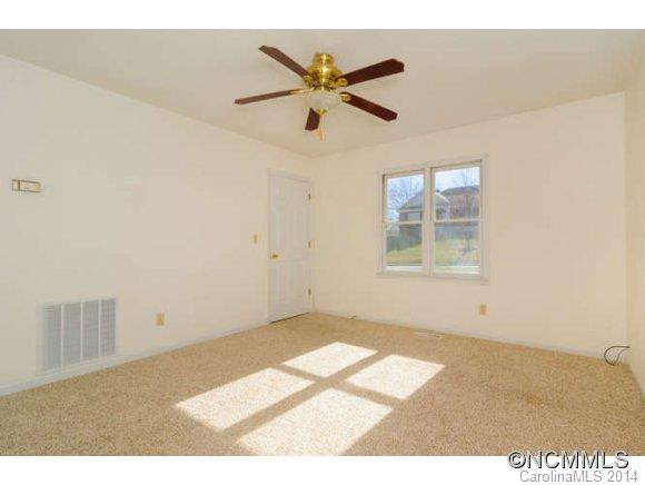85 Baker Avenue - Photo 12