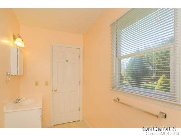 85 Baker Avenue - Photo 15