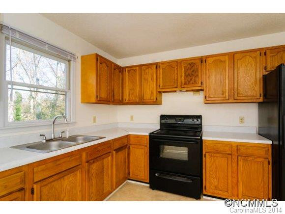 85 Baker Avenue - Photo 8