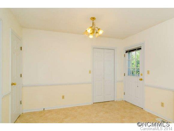 85 Baker Avenue - Photo 10