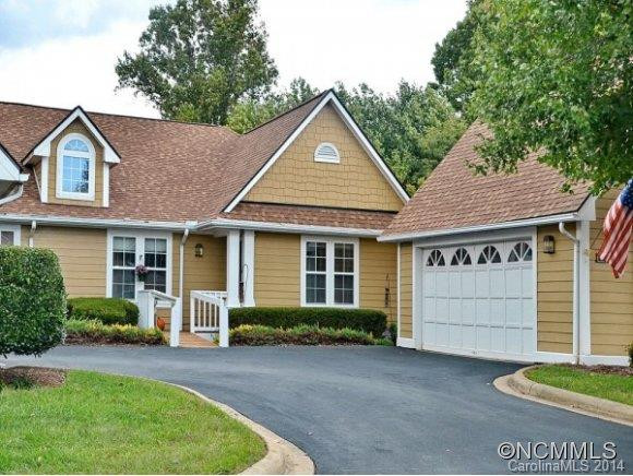 1103 HYDE PARK DRIVE