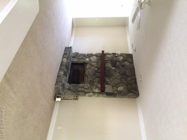 136 Willow Springs Drive - Photo 3