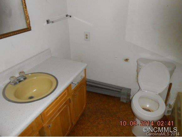  - Photo 5