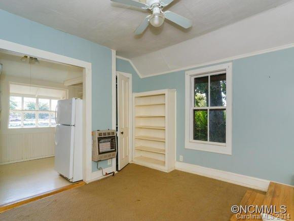 207 Hillside - Photo 18