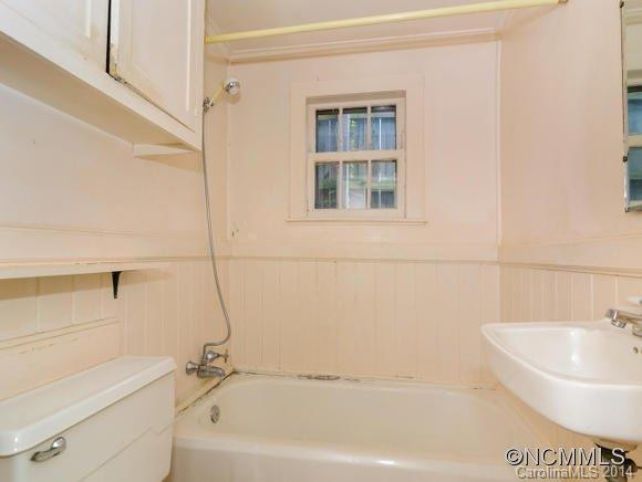 207 Hillside - Photo 19