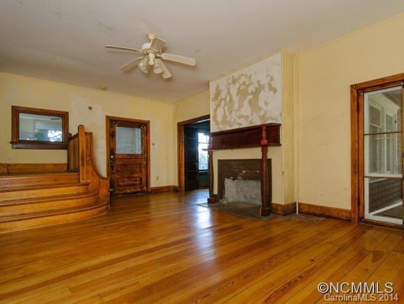 207 Hillside - Photo 3