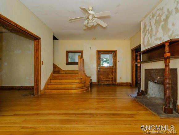 207 Hillside - Photo 4