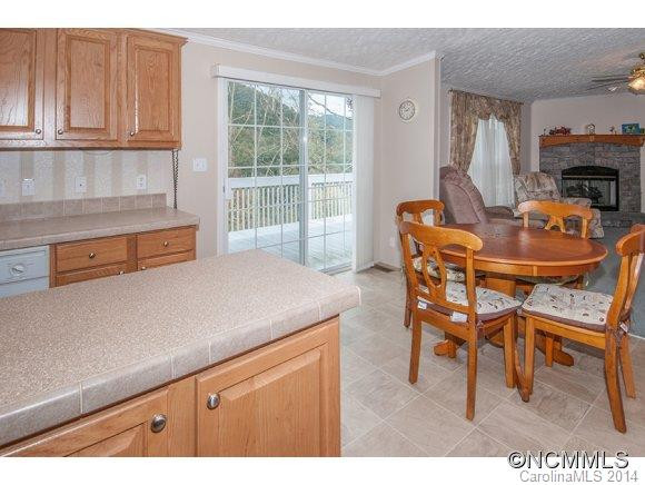 360 Rovingwood Drive - Photo 11