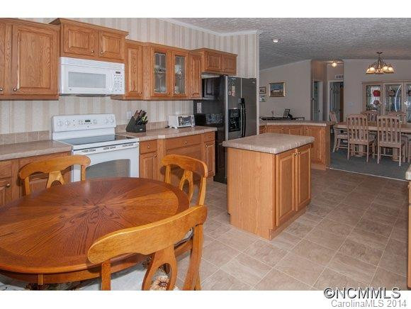 360 Rovingwood Drive - Photo 8