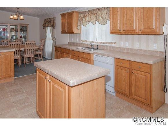 360 Rovingwood Drive - Photo 10