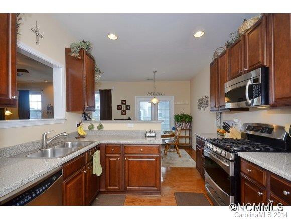 222 HAW RIVER ROAD - Photo 4