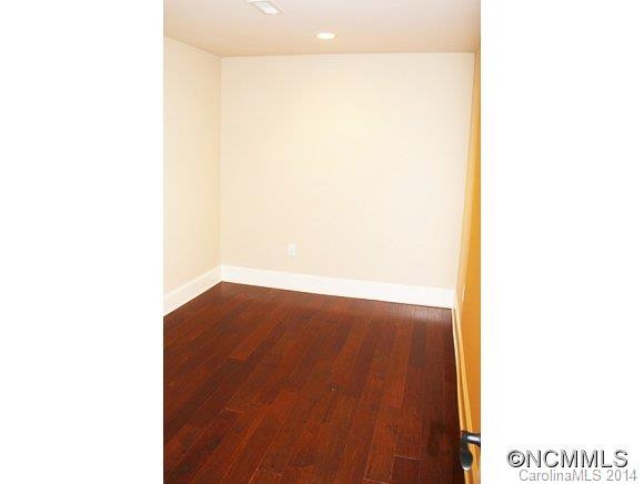 29 West French Broad St, Unit 316 - Photo 11