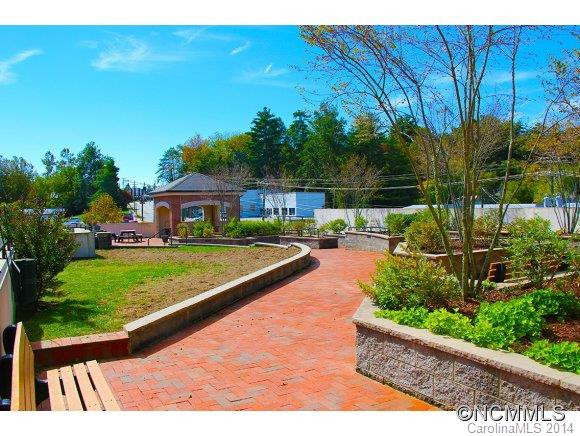 29 West French Broad St, Unit 316 - Photo 14