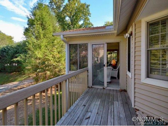 1036 SADDLEBROOK DRIVE - Photo 11