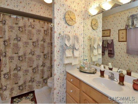 1036 SADDLEBROOK DRIVE - Photo 13