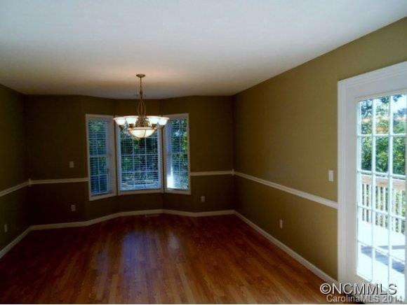 638 SOUTHERN PINES PL - Photo 5
