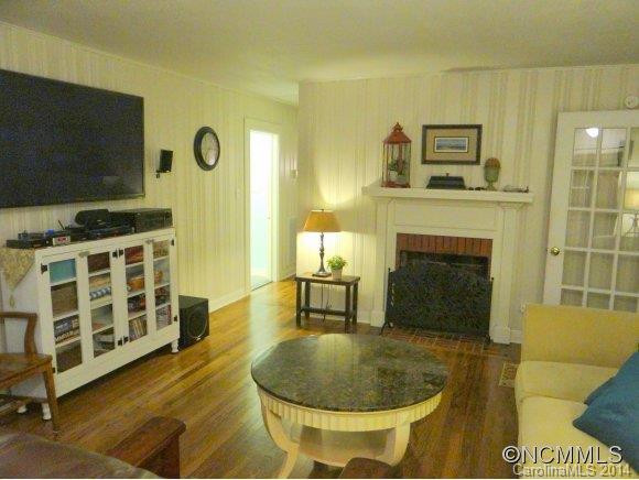 395 Sycamore Drive - Photo 5