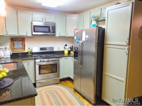 395 Sycamore Drive - Photo 7