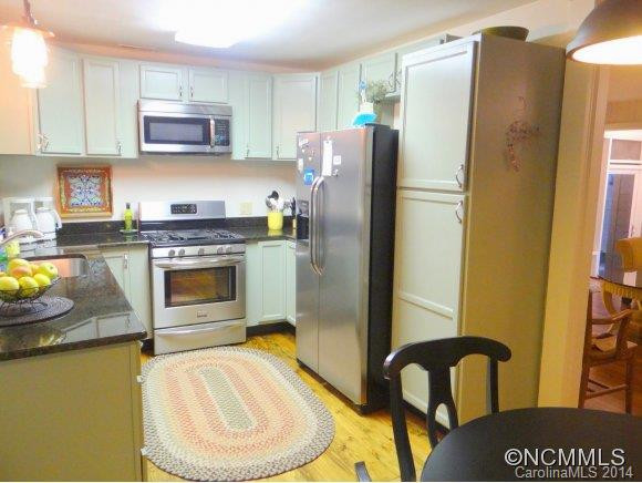 395 Sycamore Drive - Photo 8