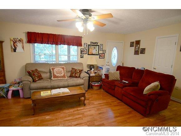 90 West Holly Ridge Drive - Photo 3