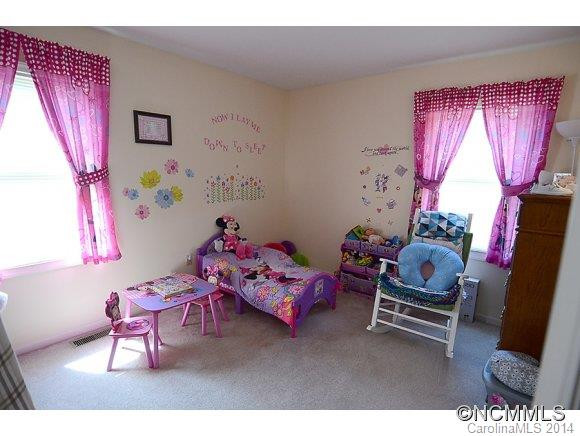 90 West Holly Ridge Drive - Photo 8