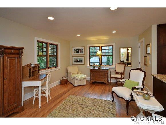 19 Katherine Place - Photo 3