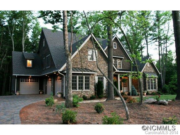 3 Vaux Court