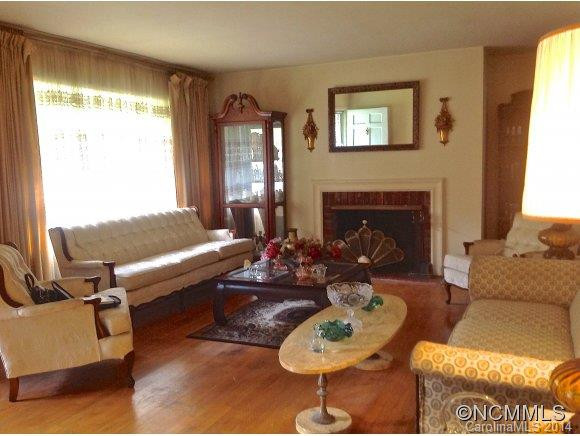 14 Clearbrook Road - Photo 2