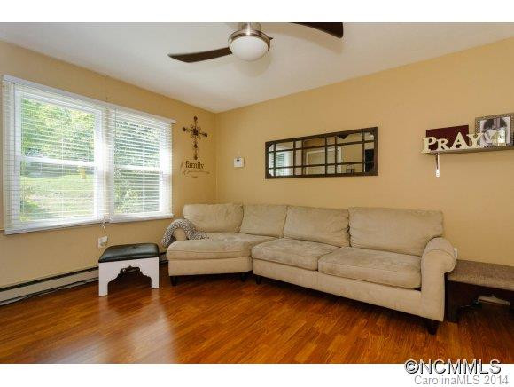 80 Stewart St - Photo 4