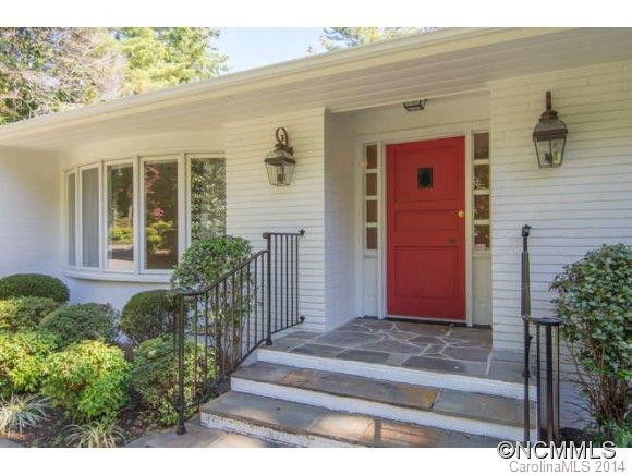 30 Forest Rd - Photo 2