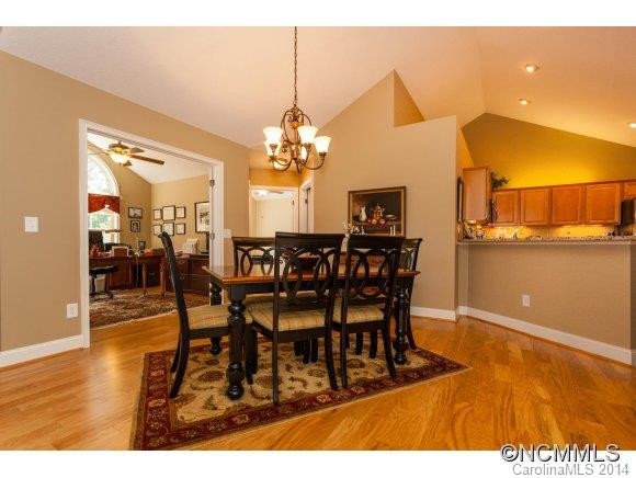 204 Summerfield Place - Photo 13