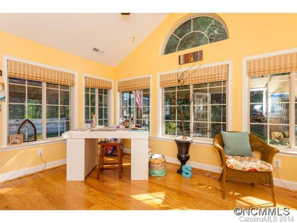204 Summerfield Place - Photo 10