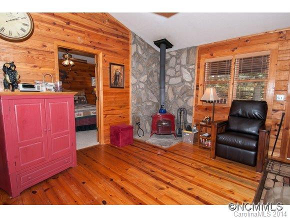 85 Woodfern Drive - Photo 9