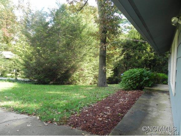 10 Greenbriar - Photo 8