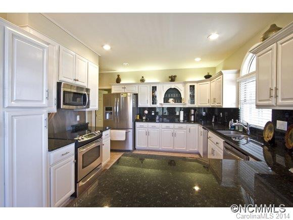 920 Sunlight Ridge Drive - Photo 8